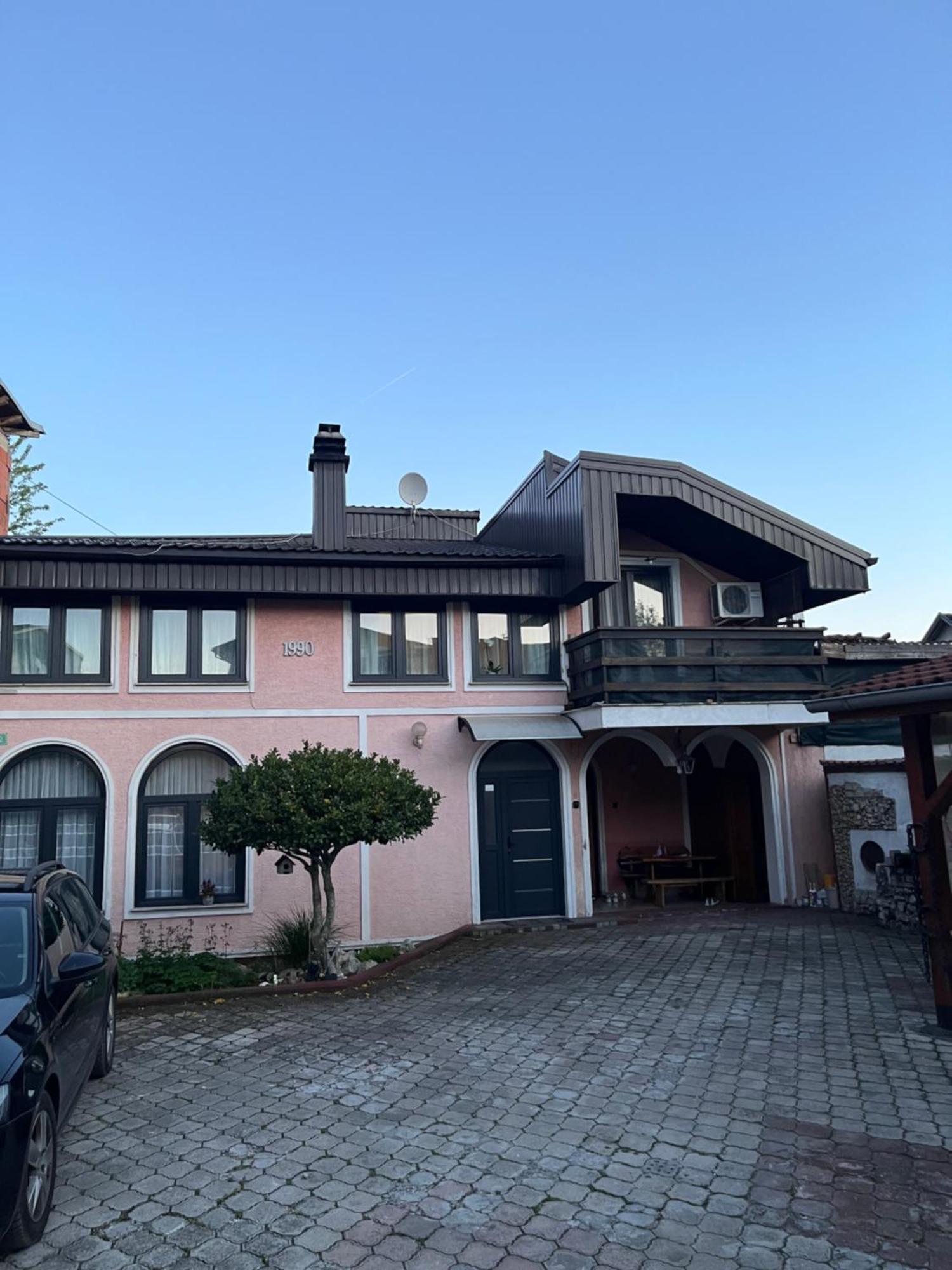 Guest House Eden Bihać Esterno foto